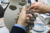 /album/lavorazione-arigianale-della-porcellana-di-capodimonte-/fabbrica-bomboniere-matrimonio-per-ricordare-un-lieto-evento-bomboniere-in-fine-porcellana-jpg/